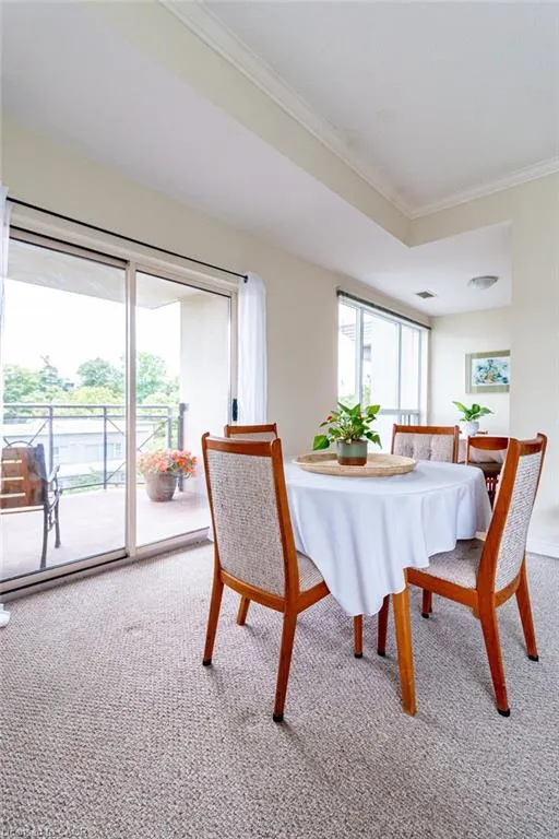 2000 Creekside Drive, #805