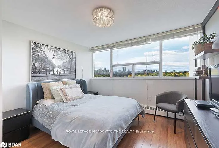 530 Lolita Gardens, #903
