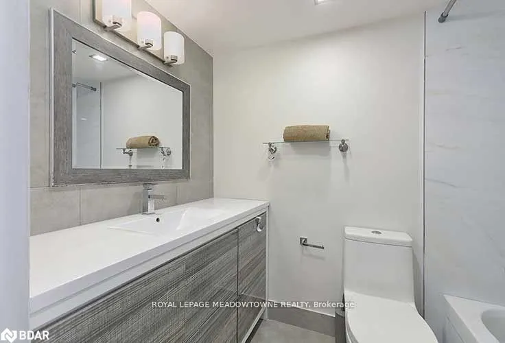 530 Lolita Gardens, #903