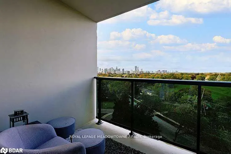 530 Lolita Gardens, #903