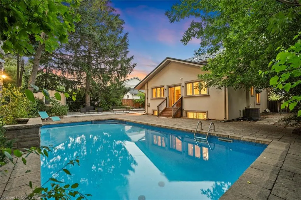 31 Ridge Drive