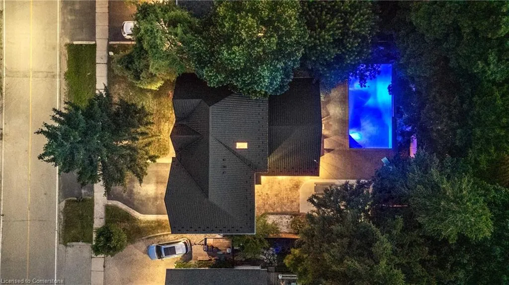 31 Ridge Drive