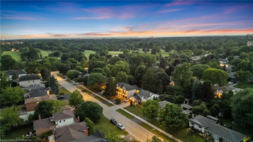 31 Ridge Drive