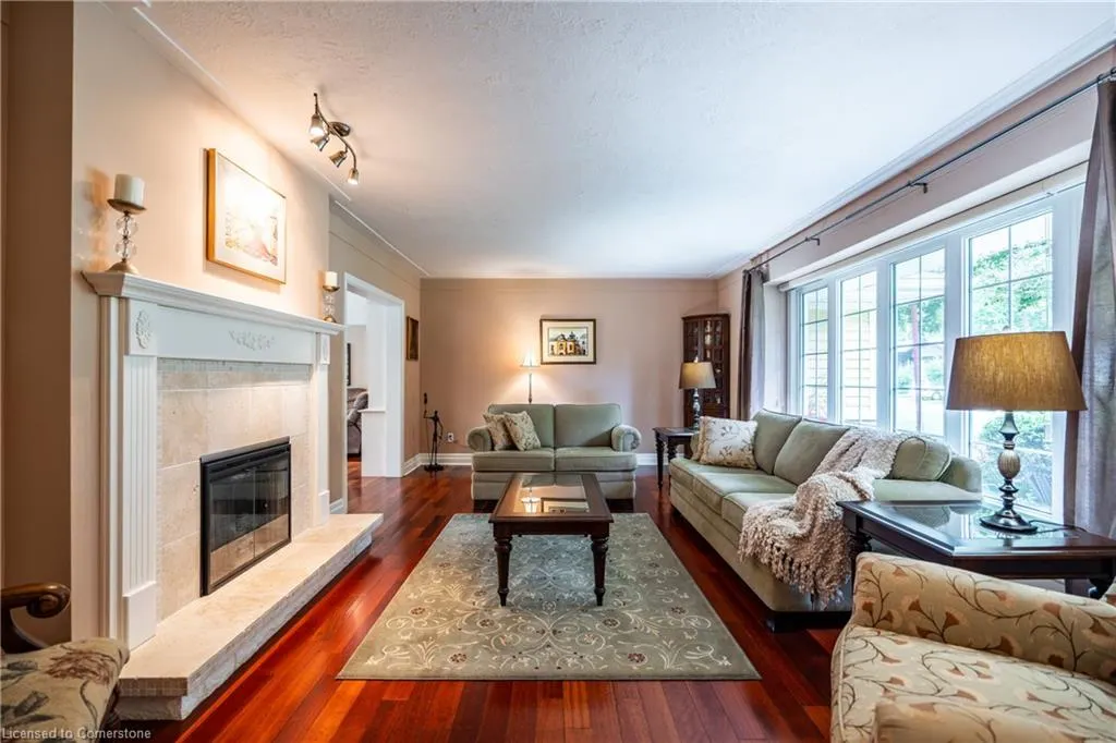 98 Hadley Drive