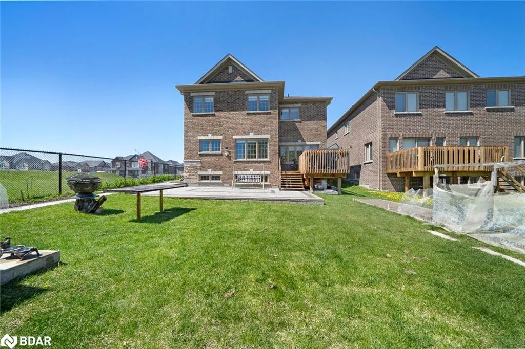 1601 Emberton Way