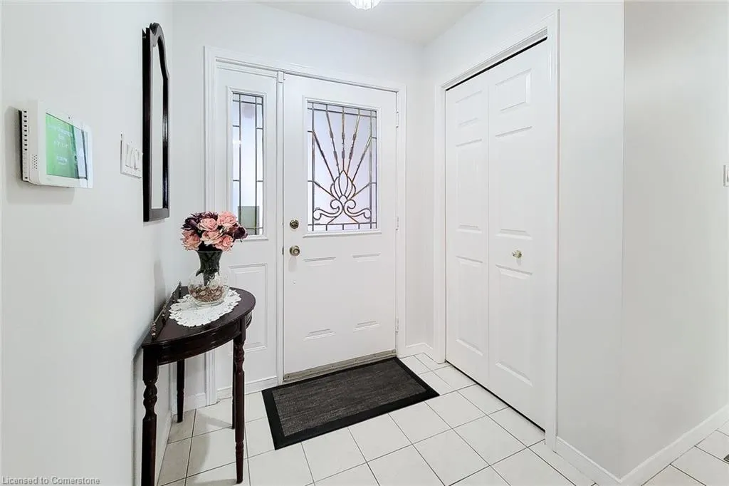 251 Alderlea Avenue
