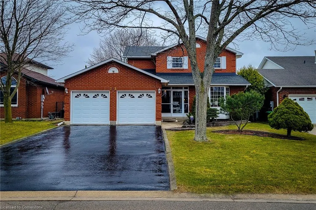 251 Alderlea Avenue