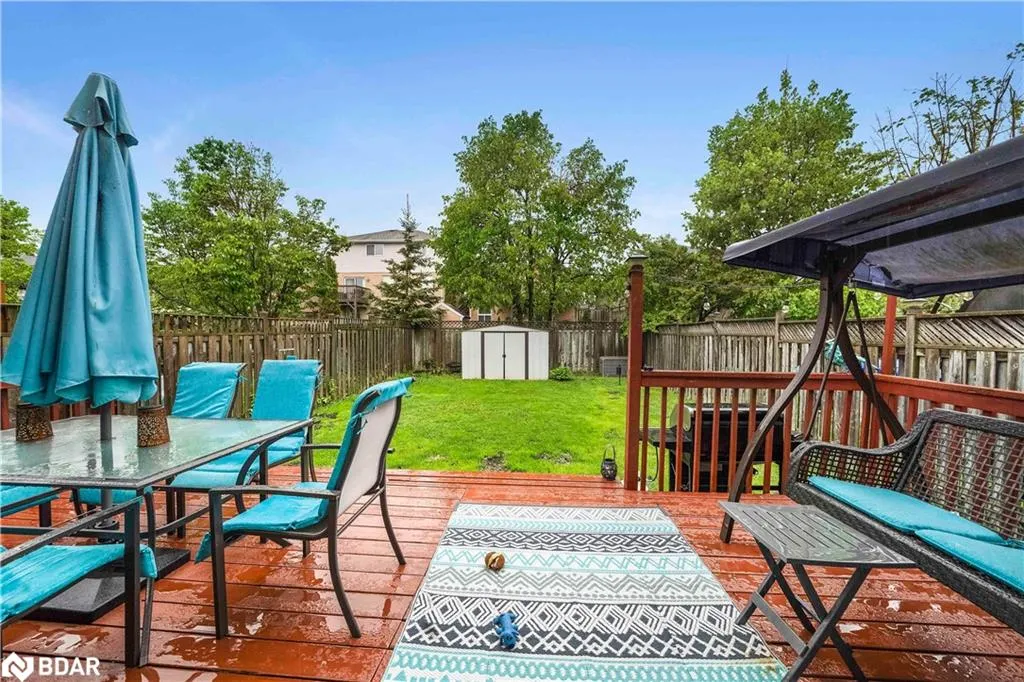 173 Julia Crescent
