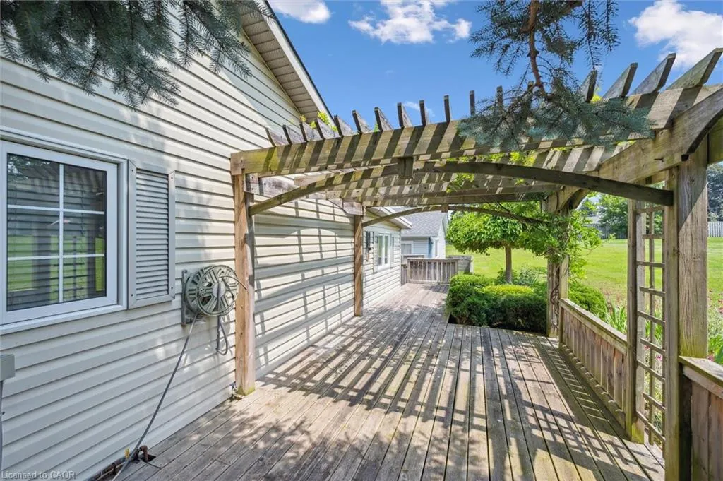 185 Wesley Crescent
