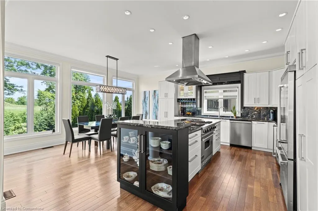 8319 Vegter Court