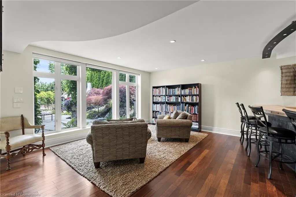8319 Vegter Court