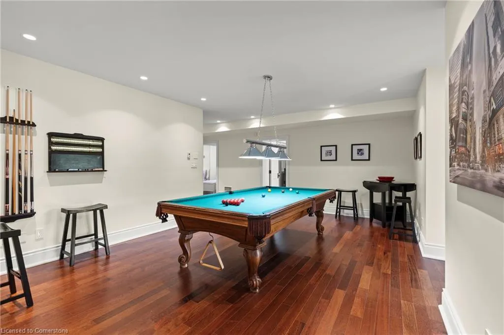8319 Vegter Court
