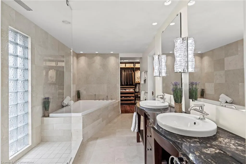 8319 Vegter Court