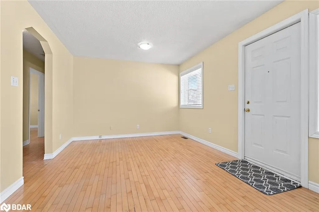 7 Rexway Drive