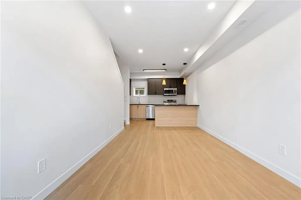 15 Cedar Street, #3