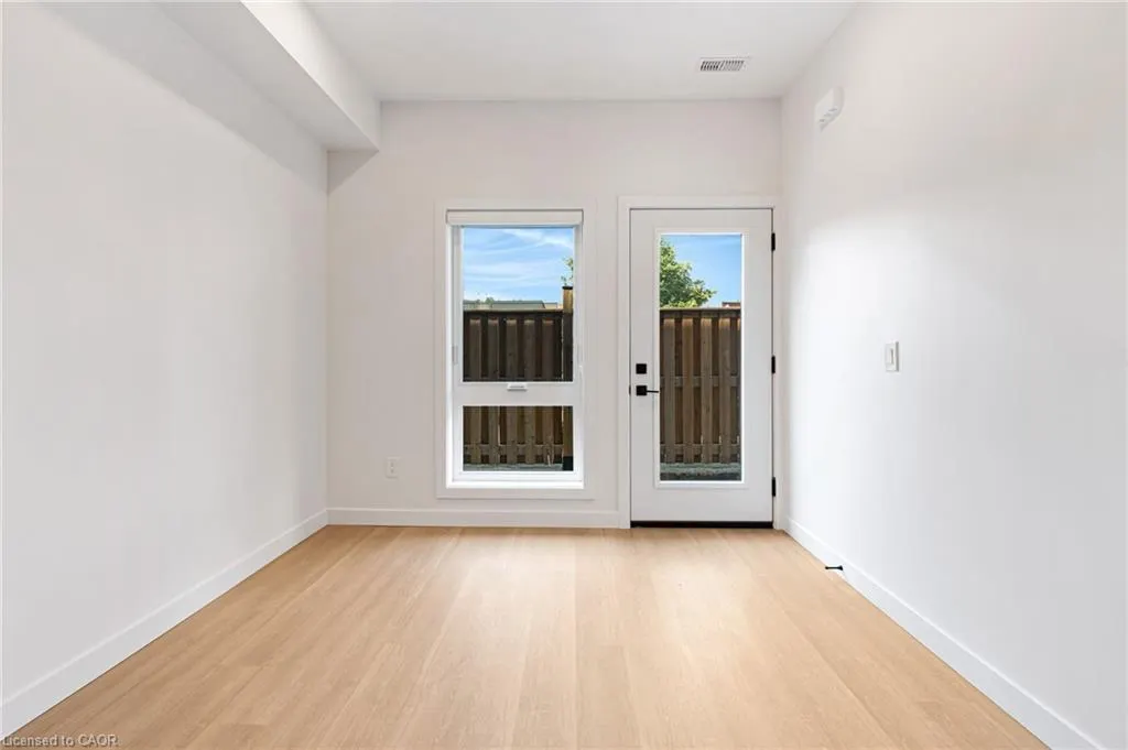 15 Cedar Street, #3
