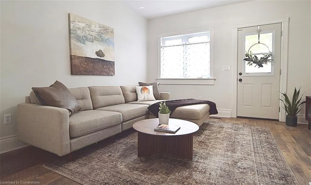 277 Main Street W