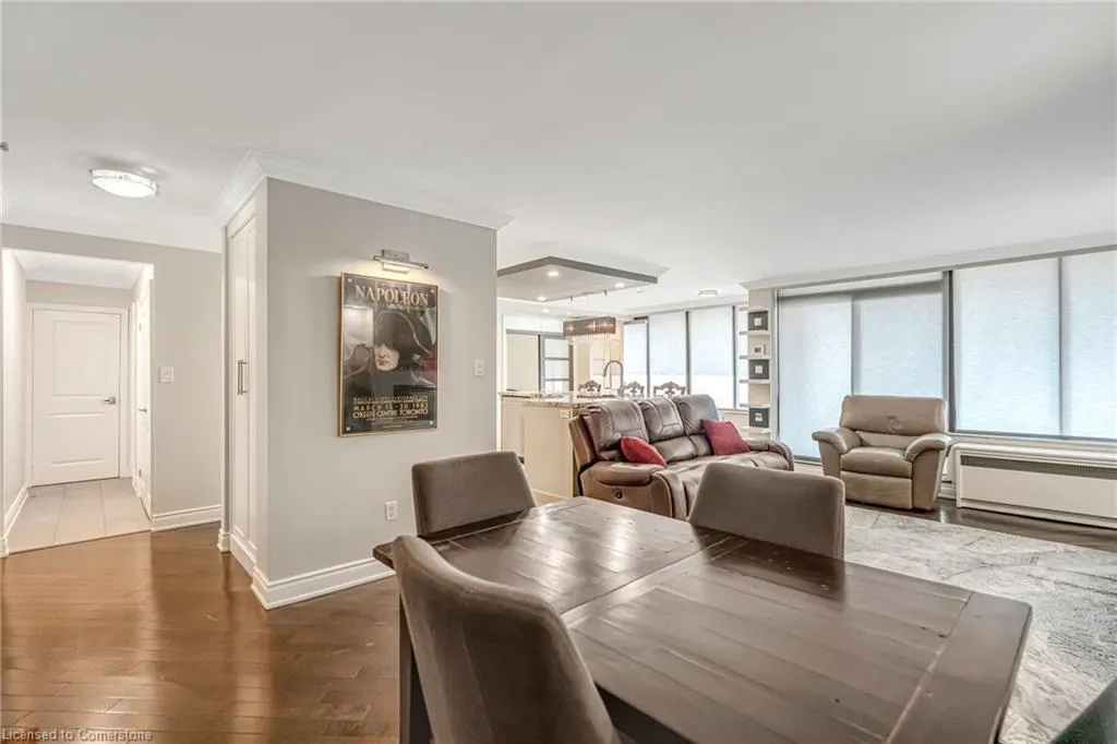 66 High Street E, #904