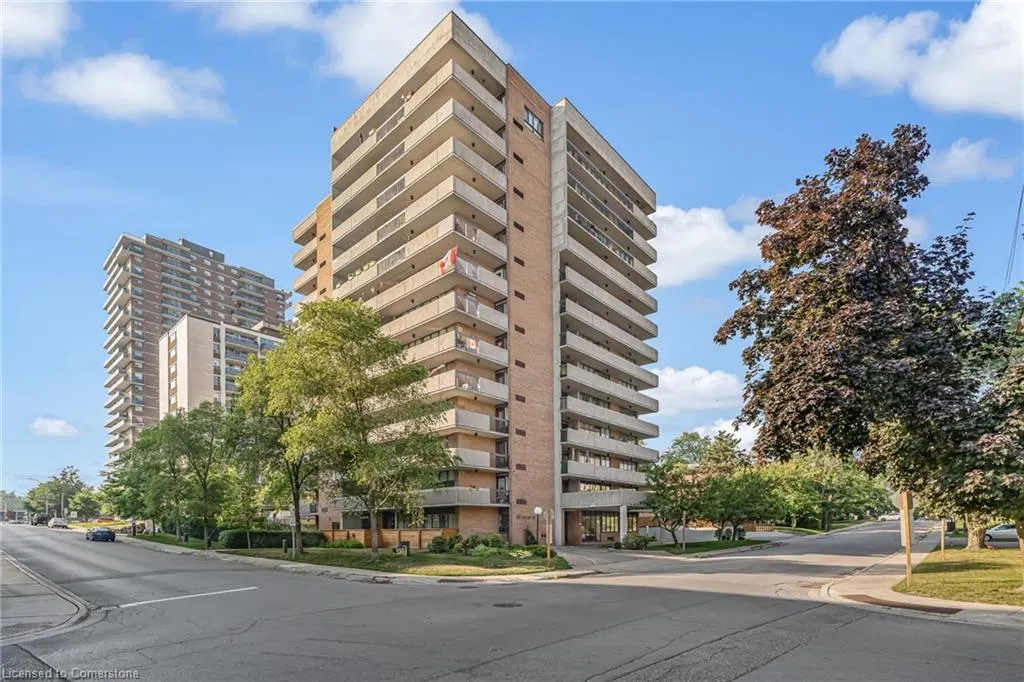 66 High Street E, #904