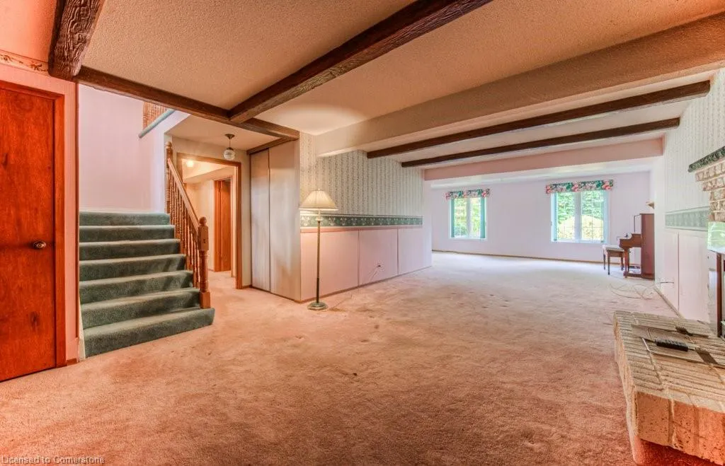 38 Charnwood Court
