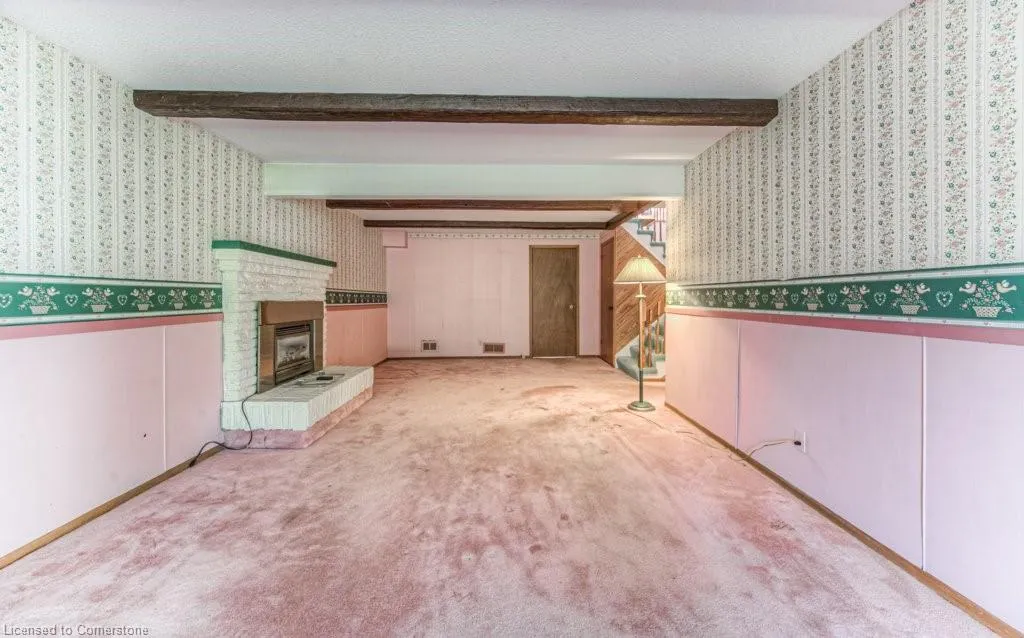38 Charnwood Court