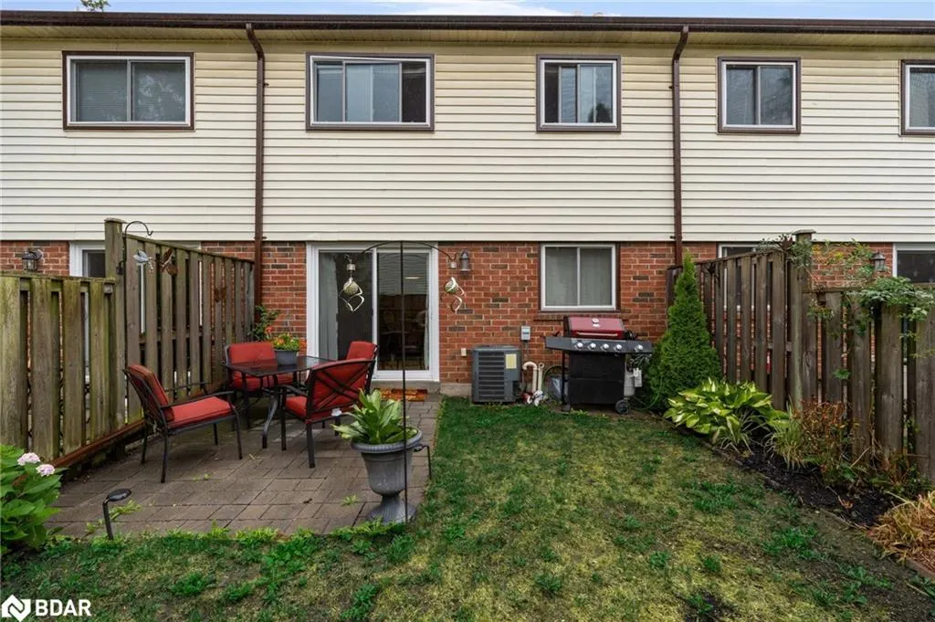28 Donald Street, #68
