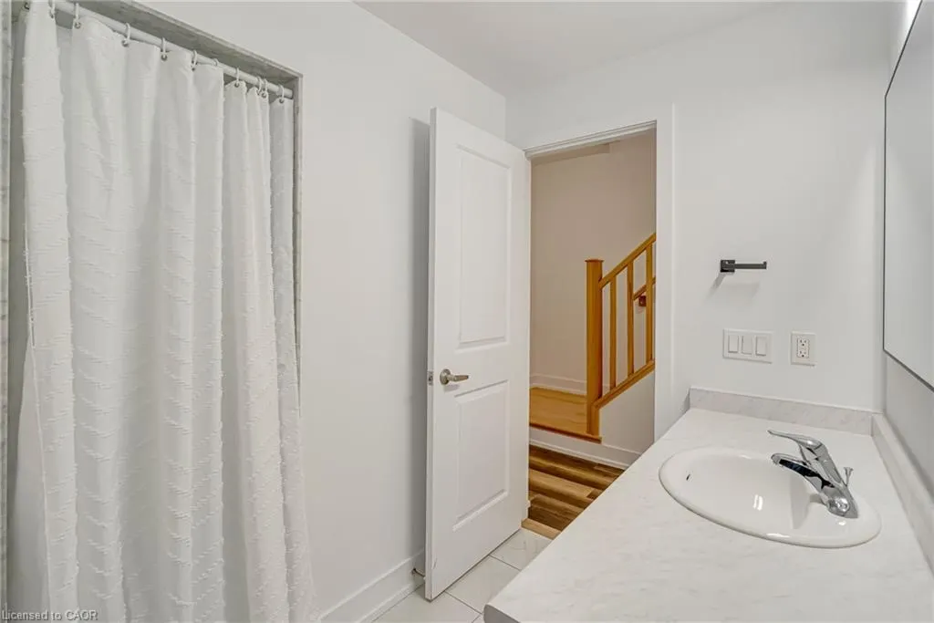 261 Skinner Road, #3