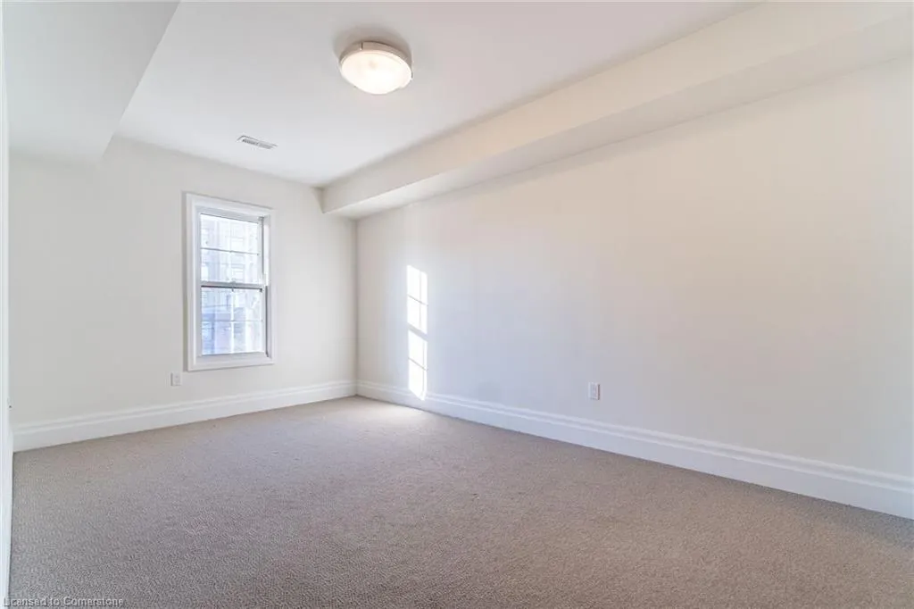 760 Lakeshore Road E, #202
