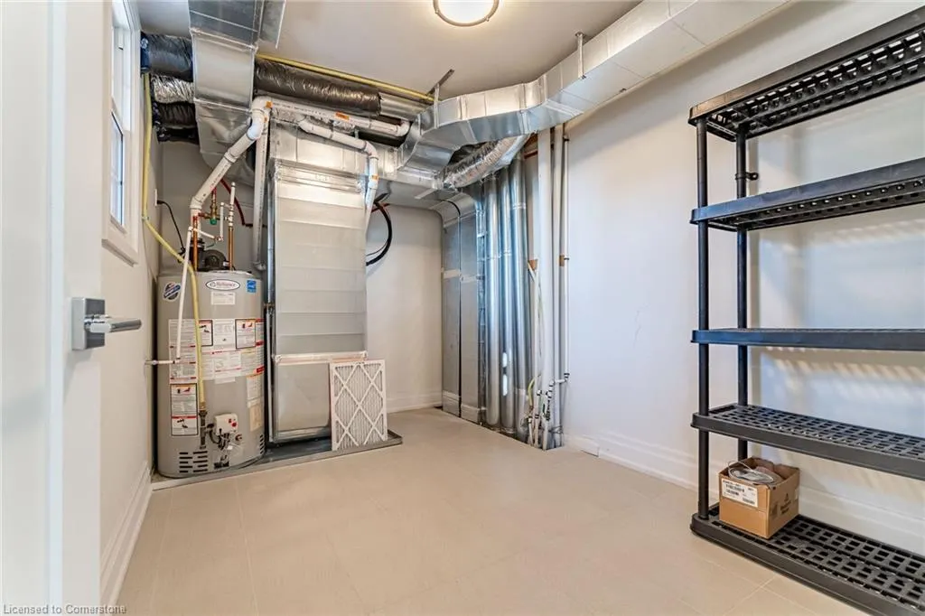 760 Lakeshore Road E, #202