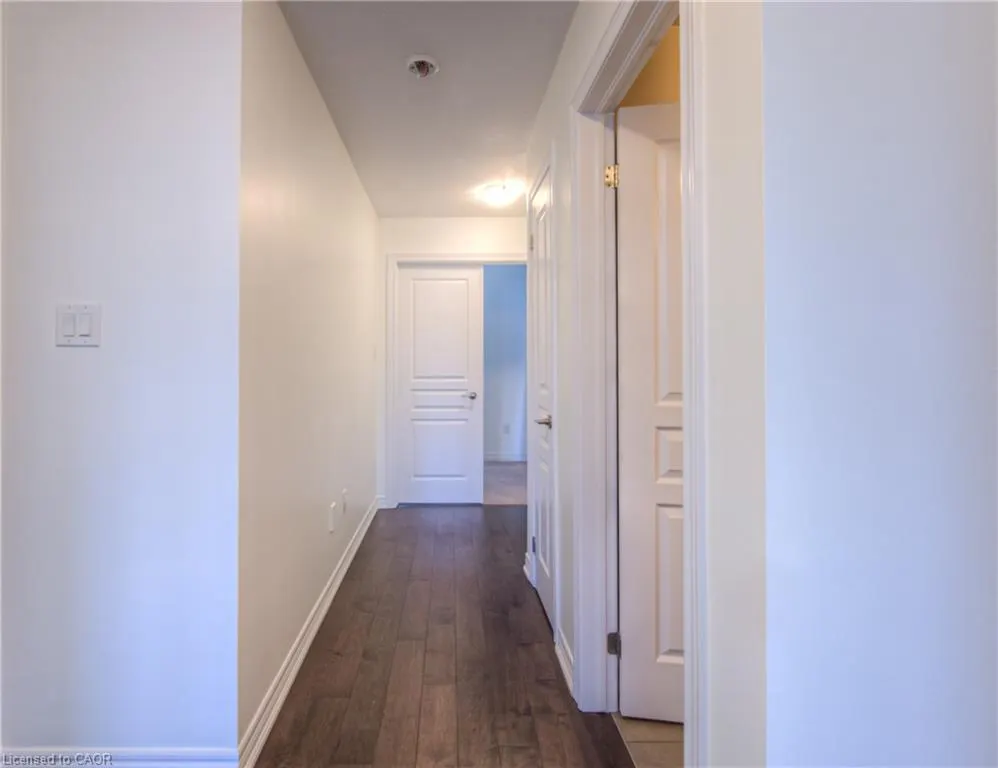 215 Dundas Street E, #38