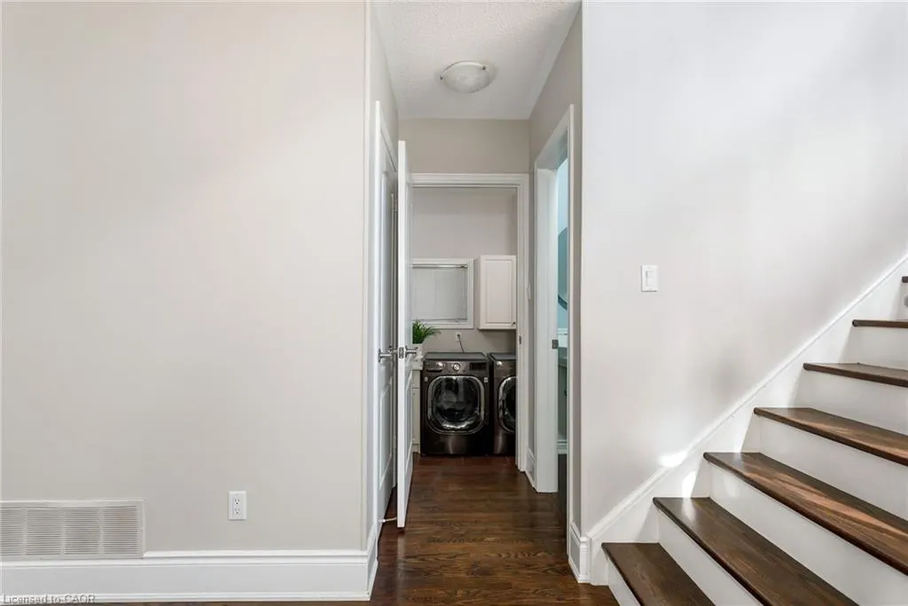 2349 Hilltop Lane