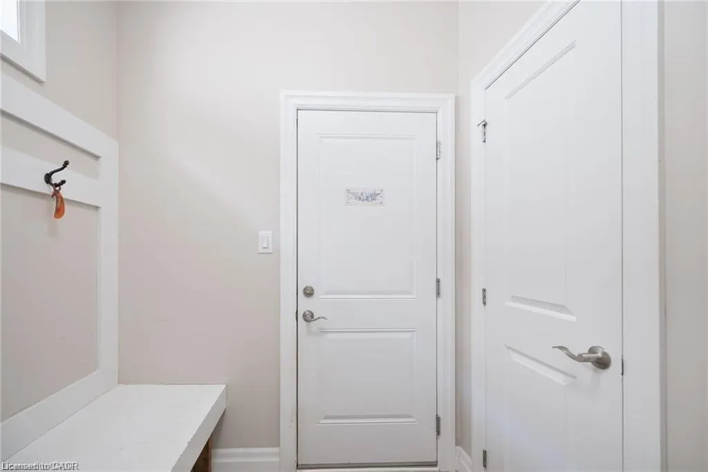 2800 Sheffield Place