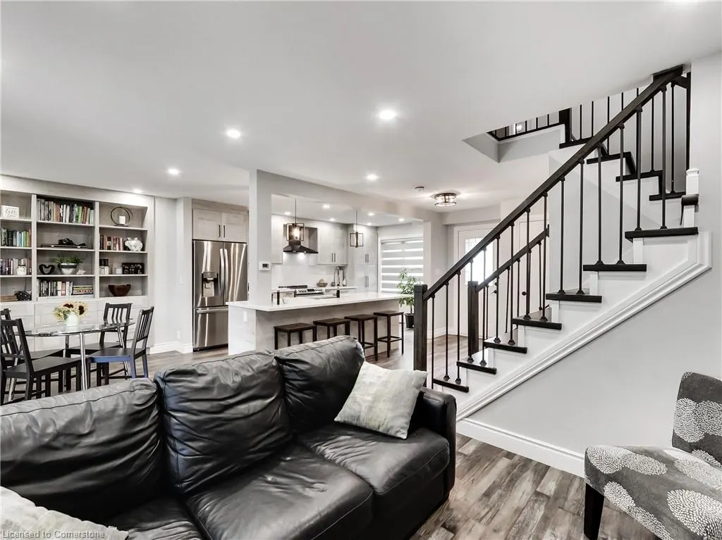 22 Hedgelawn Drive