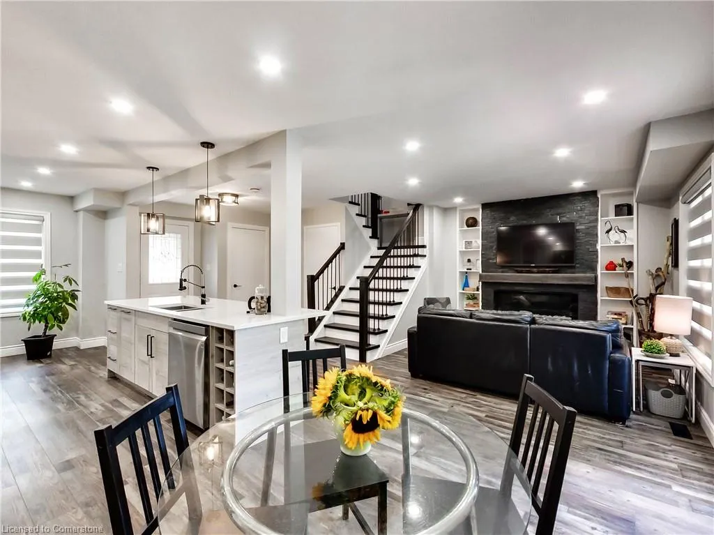 22 Hedgelawn Drive