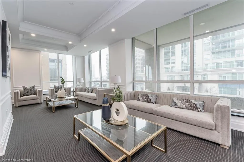 2060 Lakeshore Road, #508