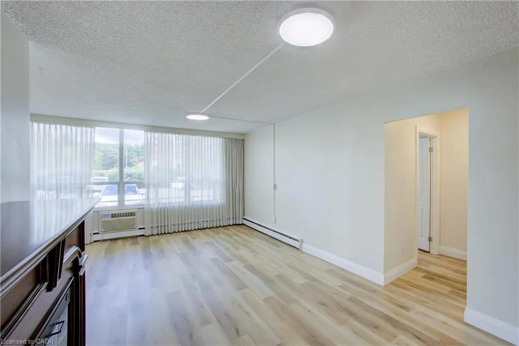 45 Westmount Road N, #103