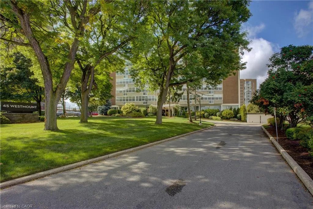 45 Westmount Road N, #103
