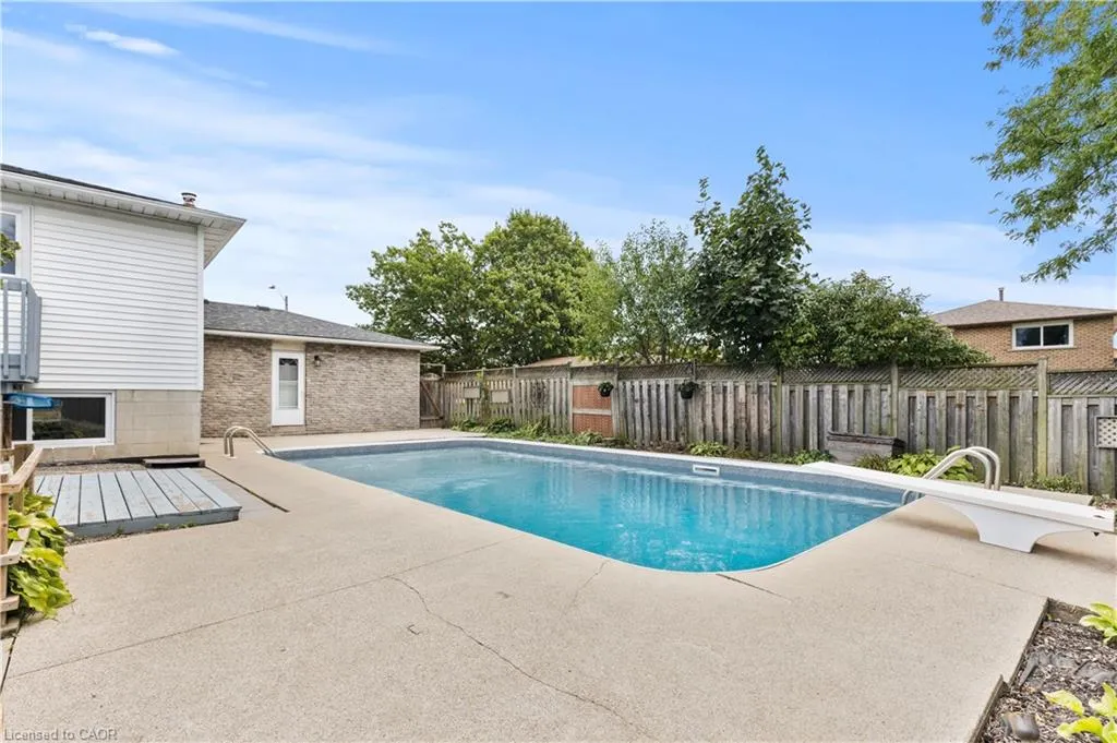 5 Lynwood Drive