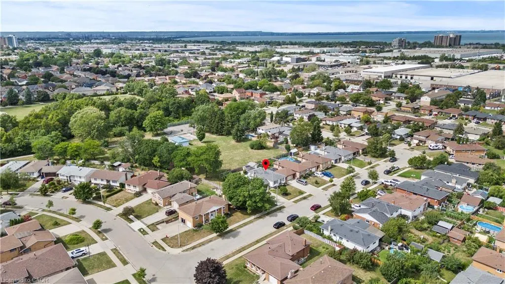 5 Lynwood Drive