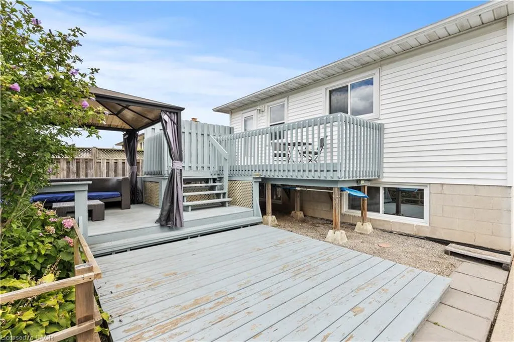 5 Lynwood Drive