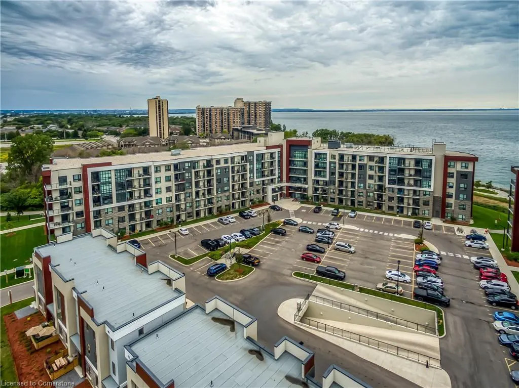 125 Shoreview Place, #103