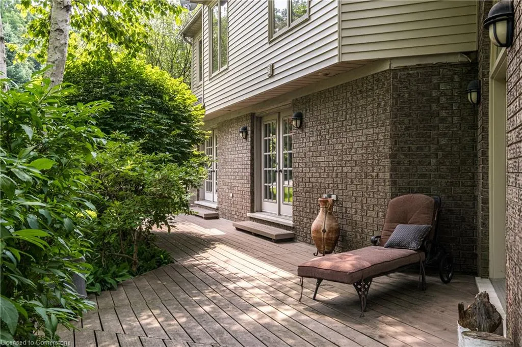 66B South Street W