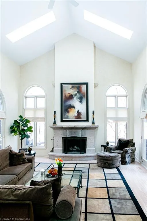 66B South Street W