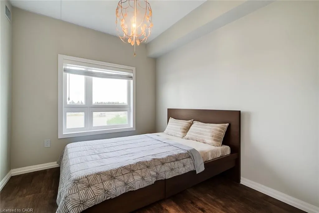 35 Kingsbury Square, #327