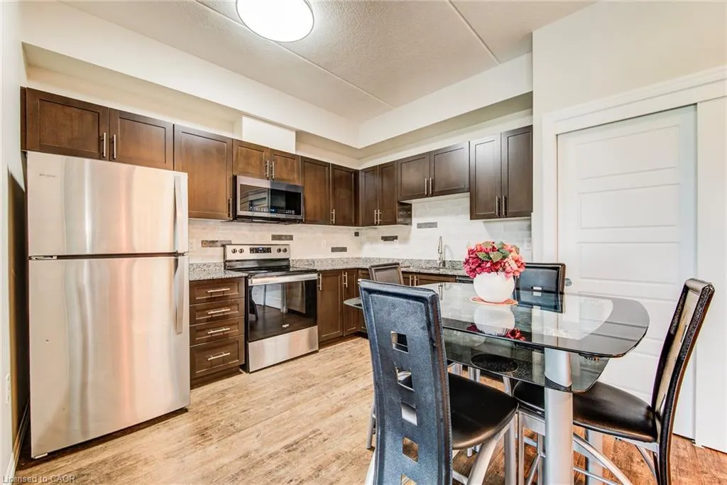 35 Kingsbury Square, #327