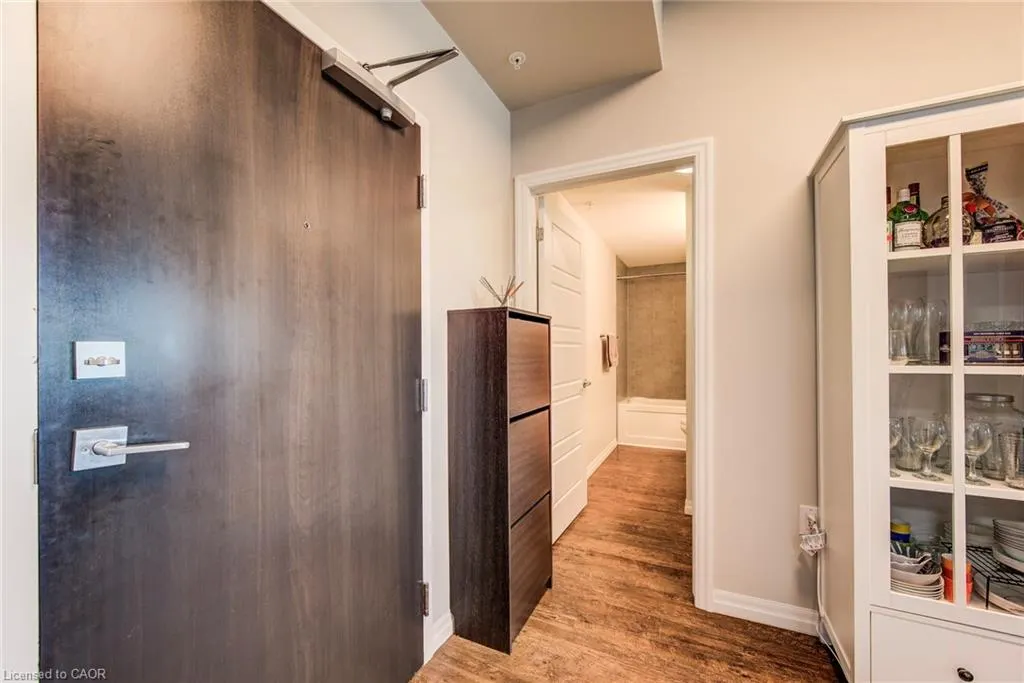 35 Kingsbury Square, #327