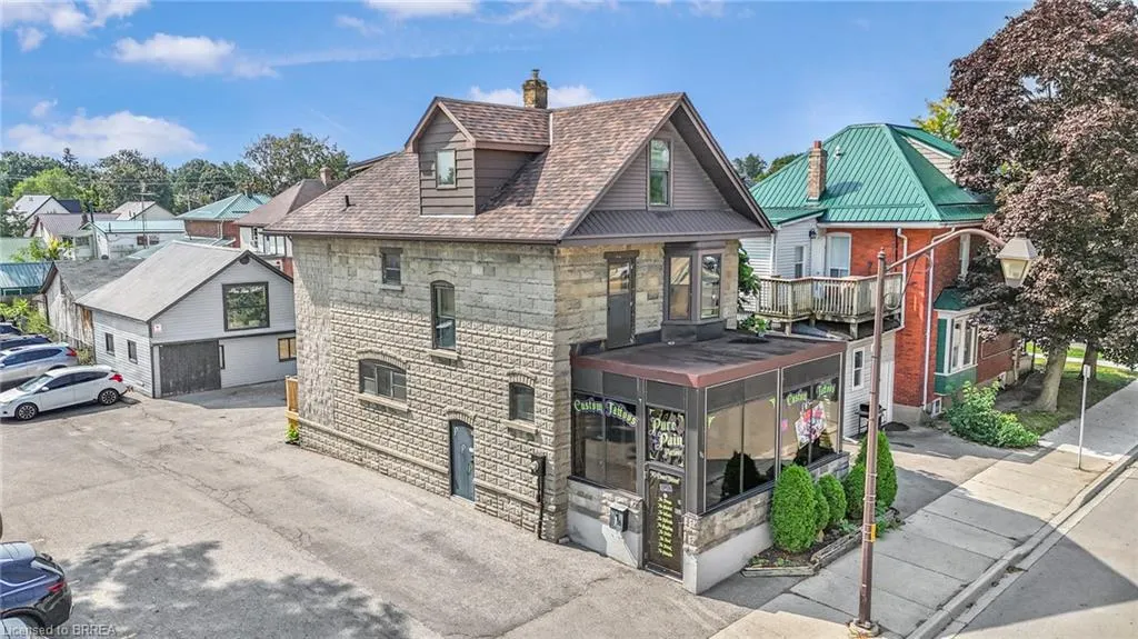 96 Court Street