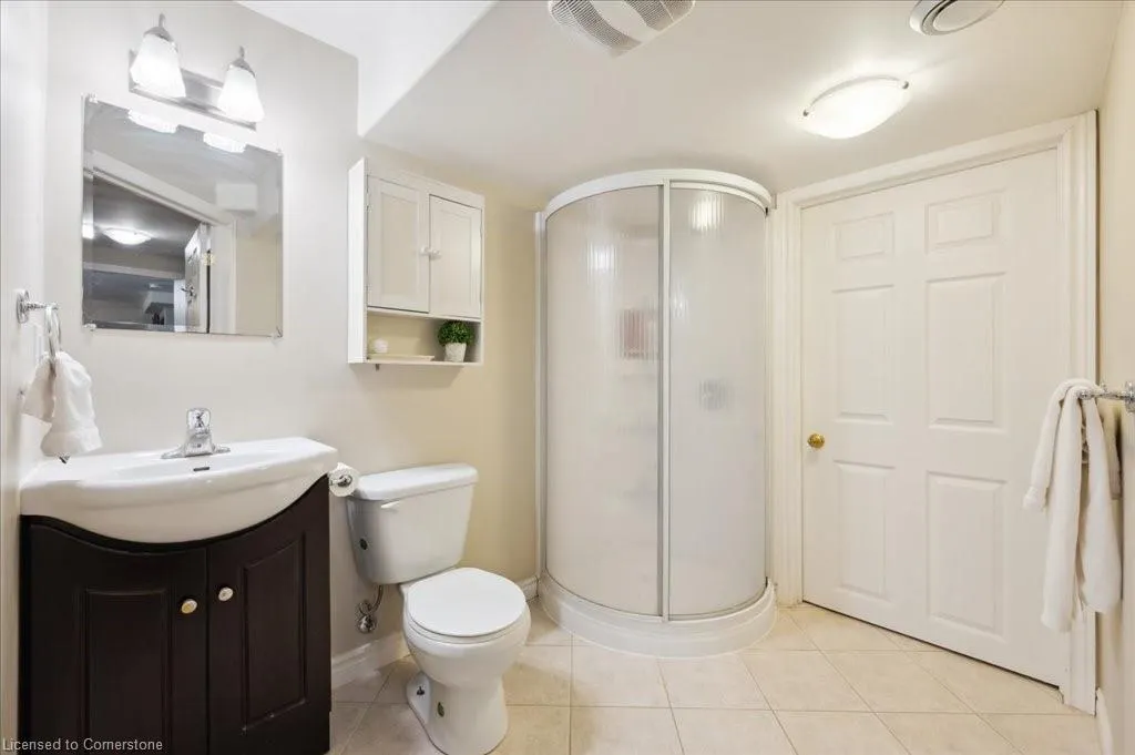 9 Kortright Road E