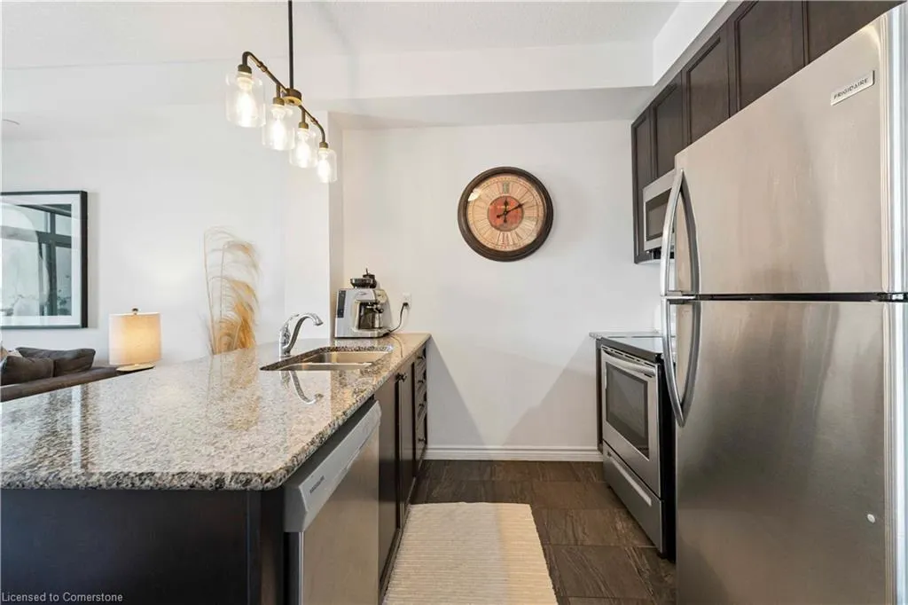 101 Shoreview Place, #522