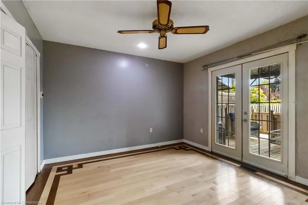 6 Equestrian Court